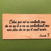 Celui qui ne se contente