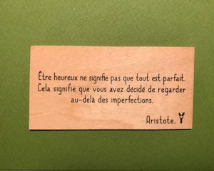 Etre heureux ne signifie pas
