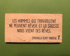 Les-hommes-qui-travaillent-distributeur