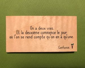 On-a-deux-vies-distributeur