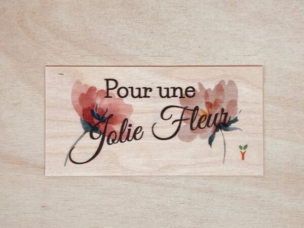 Pour une jolie fleur carte en bois